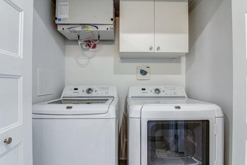 Bathroom - 104-3228 Rue Ste-Émilie, Saguenay (Jonquière), QC - Indoor Photo Showing Laundry Room