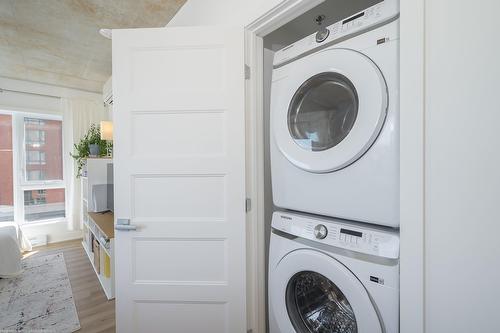 Other - 511-5460 Rue Sherbrooke E., Montréal (Mercier/Hochelaga-Maisonneuve), QC - Indoor Photo Showing Laundry Room