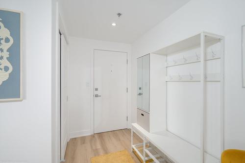 Hall - 511-5460 Rue Sherbrooke E., Montréal (Mercier/Hochelaga-Maisonneuve), QC - Indoor Photo Showing Other Room