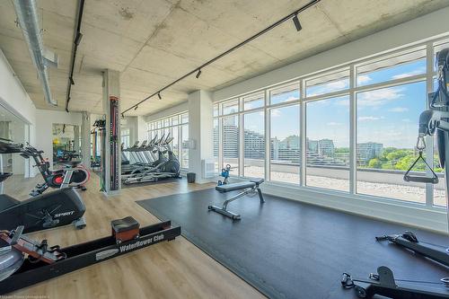 Exercise room - 511-5460 Rue Sherbrooke E., Montréal (Mercier/Hochelaga-Maisonneuve), QC - Indoor Photo Showing Gym Room