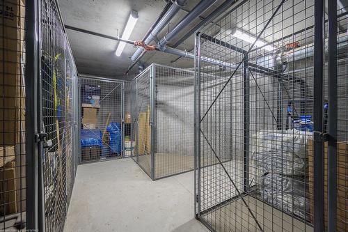 Storage - 511-5460 Rue Sherbrooke E., Montréal (Mercier/Hochelaga-Maisonneuve), QC - Indoor