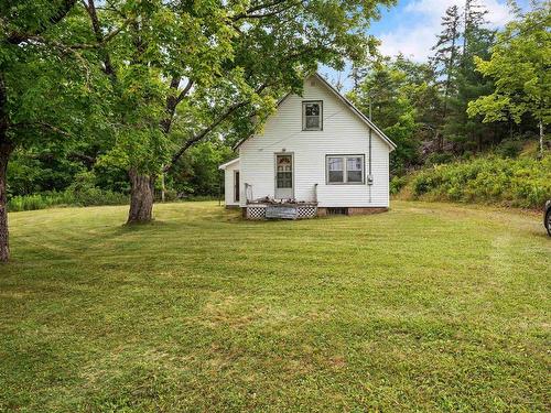 8860 Moose River Road, Lindsay Lake, NS 
