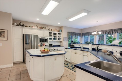 7003 Mays Rd, Duncan, BC 