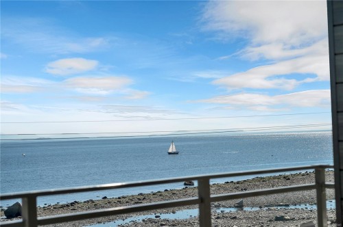 402-536 Island Hwy SOUTH Campbell River, BC V9W 1A5