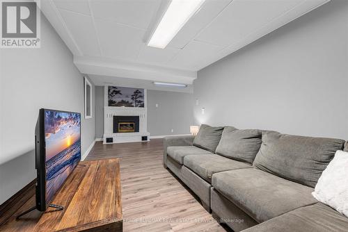 1500 Riley Avenue, Burlington, ON - Indoor Photo Showing Living Room With Fireplace