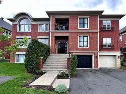 3-8780 Crois. du Louvre  Brossard, QC J4Y 0C6