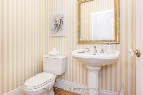 383 Maplehurst Avenue, Oakville, ON - Indoor Photo Showing Bathroom