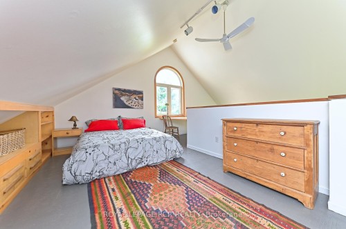 798433 3Rd Line E, Mulmur, ON - Indoor Photo Showing Bedroom