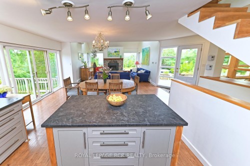 798433 3Rd Line E, Mulmur, ON - Indoor Photo Showing Living Room