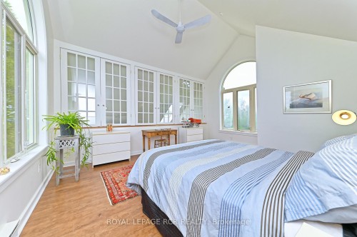 798433 3Rd Line E, Mulmur, ON - Indoor Photo Showing Bedroom