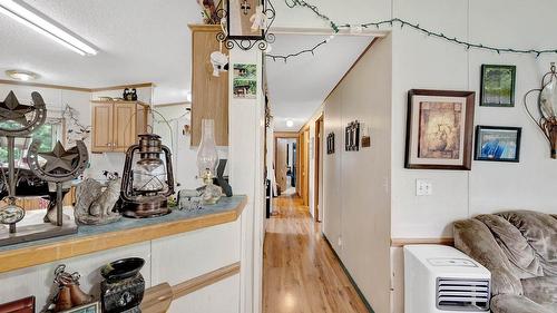 32 Old N Thompson  E Highway, Clearwater, BC - Indoor