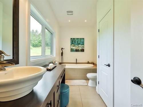 Bathroom - 2060Z Côte St-Victor, Papineauville, QC - Indoor Photo Showing Bathroom