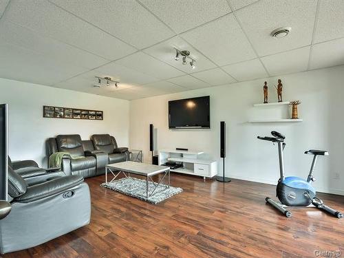 Living room - 2060Z Côte St-Victor, Papineauville, QC - Indoor Photo Showing Gym Room