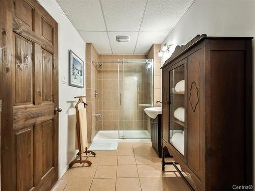 Bathroom - 2060Z Côte St-Victor, Papineauville, QC - Indoor