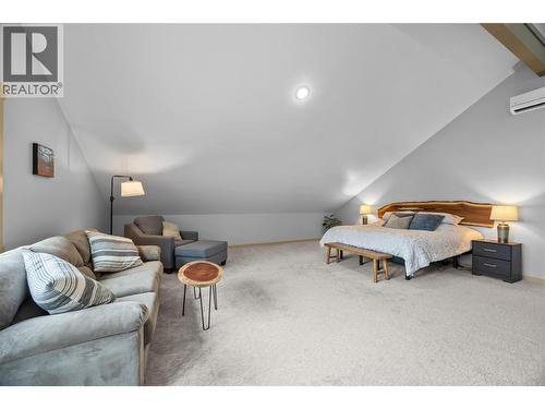 432 Hwy 97 Highway, Summerland, BC - Indoor