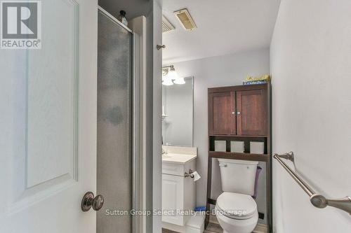 21 Heron Avenue, Woodstock (Woodstock - North), ON - Indoor Photo Showing Bathroom
