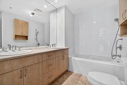 Salle de bains attenante à la CCP - 