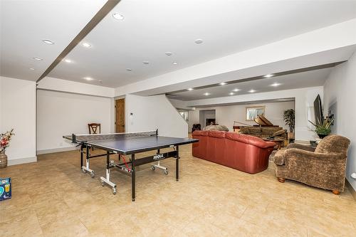 211 Pleasant Valley Cross Road, Armstrong, BC - Indoor Photo Showing Other Room