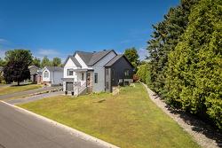 121 Rue des Cèdres  Waterloo, QC J0E 2N0