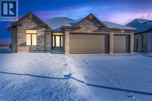 3595 Paul Crescent, Plympton-Wyoming, ON - Outdoor