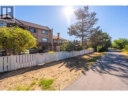 neighbourhood - 337 Mckinney Road Unit# 111, Oliver, BC - Outdoor