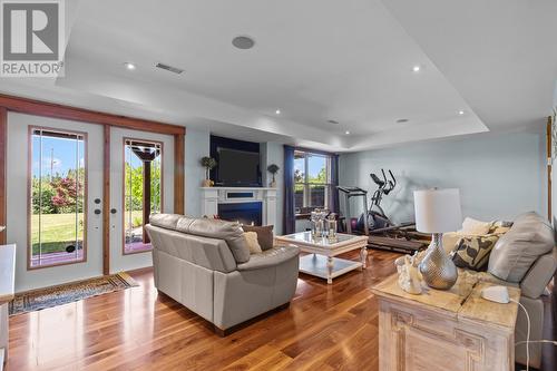 94 Amber Drive, Whitbourne, NL - Indoor Photo Showing Living Room With Fireplace