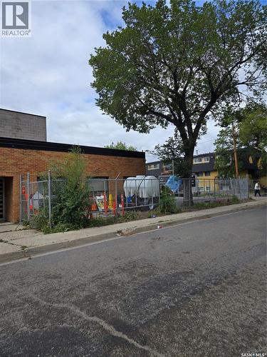 2802 Dewdney Avenue, Regina, SK 