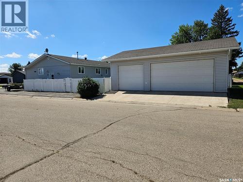 30 Centennial Crescent, Melville, SK - Outdoor