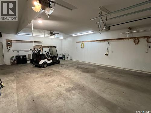 105 Jim Headington Way, Wadena, SK - Indoor Photo Showing Garage