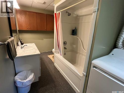 105 Jim Headington Way, Wadena, SK - Indoor Photo Showing Laundry Room