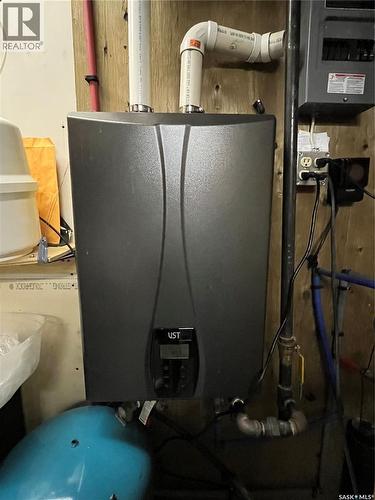 105 Jim Headington Way, Wadena, SK - Indoor Photo Showing Basement