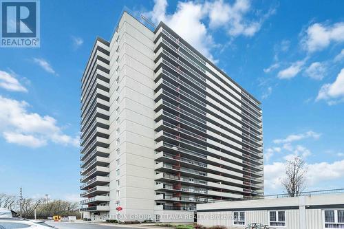 705 - 158C MCARTHUR AVENUE  Ottawa, ON K1L 8E7