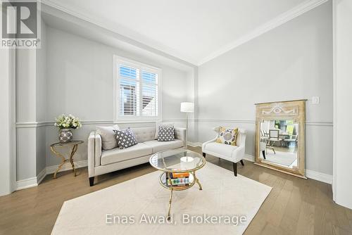 101 Milky Way Drive, Richmond Hill (Observatory), ON - Indoor Photo Showing Living Room