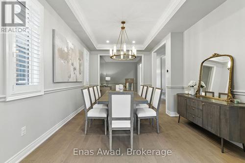 101 Milky Way Drive, Richmond Hill (Observatory), ON - Indoor Photo Showing Dining Room