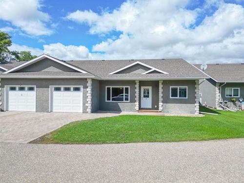 4 250 7th Avenue N  Virden, MB R0M 2C0