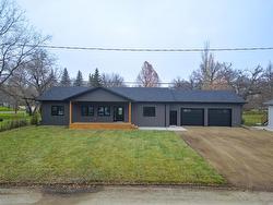 135 Daphne Avenue E Souris, MB R0K 2C0