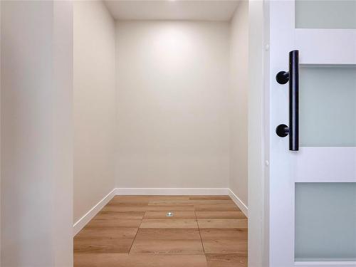 135 Daphne Avenue E, Souris, MB - Indoor Photo Showing Other Room