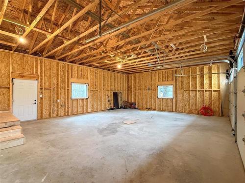 135 Daphne Avenue E, Souris, MB - Indoor