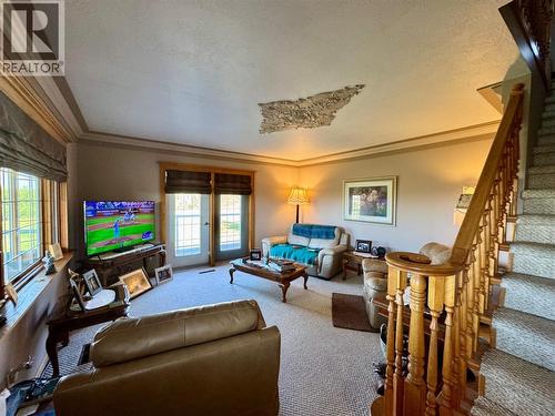 149 49 Highway, Dawson Creek, BC - Indoor Photo Showing Other Room