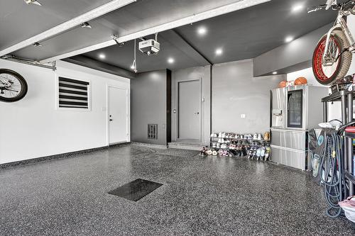 Garage - 1623 Rue Michel-Gamelin, Laval (Vimont), QC - Indoor