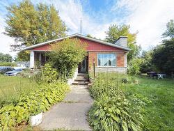 21 Rue Rondeau  Lanoraie, QC J0K 1E0