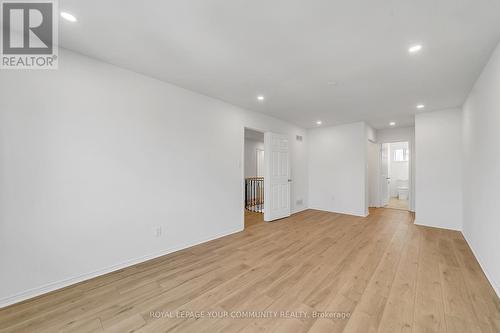 391 Hickling Trail, Barrie, ON - Indoor Photo Showing Other Room