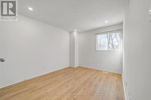 391 Hickling Trail, Barrie, ON - Indoor Photo Showing Other Room