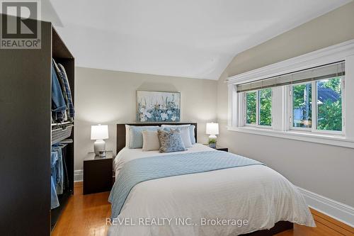 197 Balmoral Avenue S, Hamilton, ON - Indoor Photo Showing Bedroom