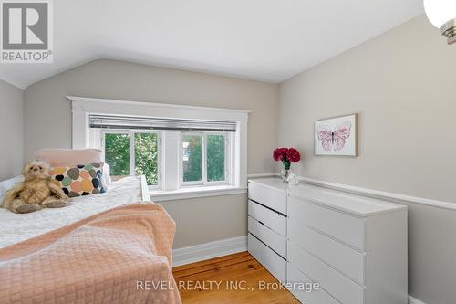 197 Balmoral Avenue S, Hamilton, ON - Indoor Photo Showing Bedroom