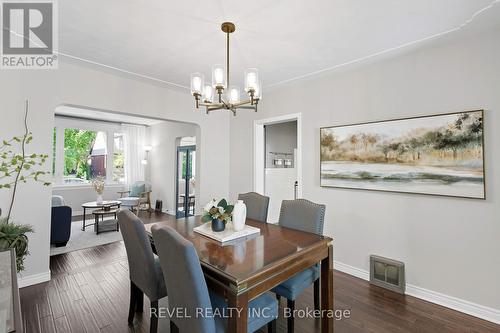 197 Balmoral Avenue S, Hamilton, ON - Indoor Photo Showing Dining Room