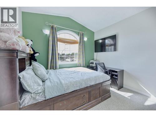 270 Willows Place, Oliver, BC - Indoor Photo Showing Bedroom
