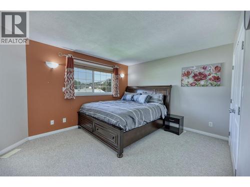 270 Willows Place, Oliver, BC - Indoor Photo Showing Bedroom