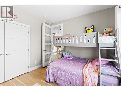Upper level - 465 Swan Drive, Kelowna, BC - Indoor Photo Showing Bedroom