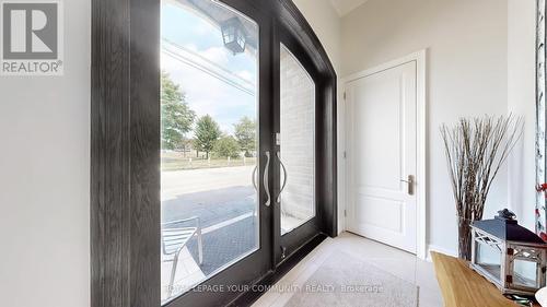 42 Somerville Street, Whitchurch-Stouffville, ON - Indoor Photo Showing Other Room
